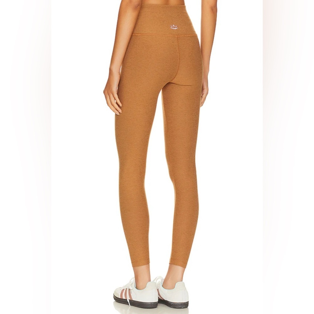 Beyond Yoga Spacedye At Your Leisure High Waisted Midi Legging in Toffee Large - Picture 2 of 12